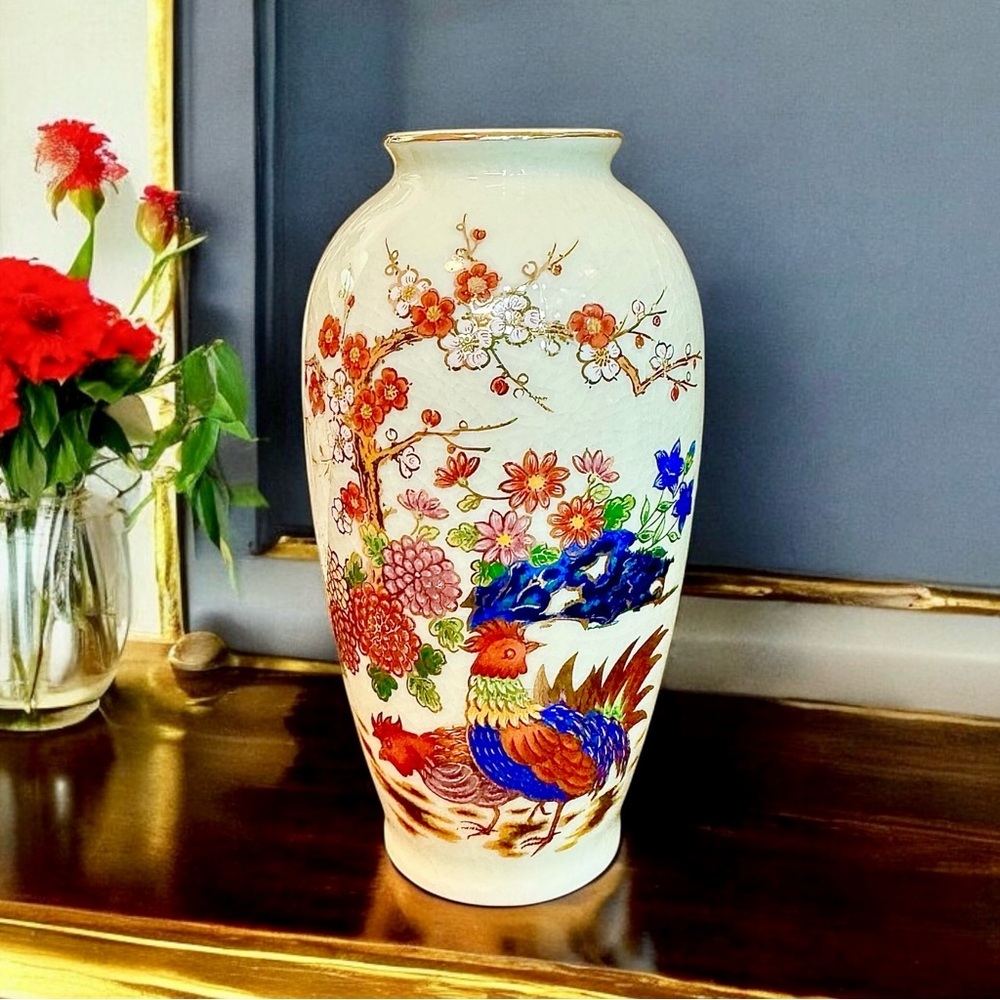 Vintage Japanese Satsuma Crackled Glaze Ceramic Vase - Picture 2 of 9
